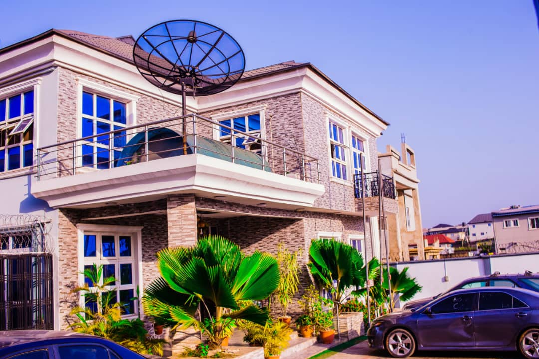 Alheri Suites and Hospitality