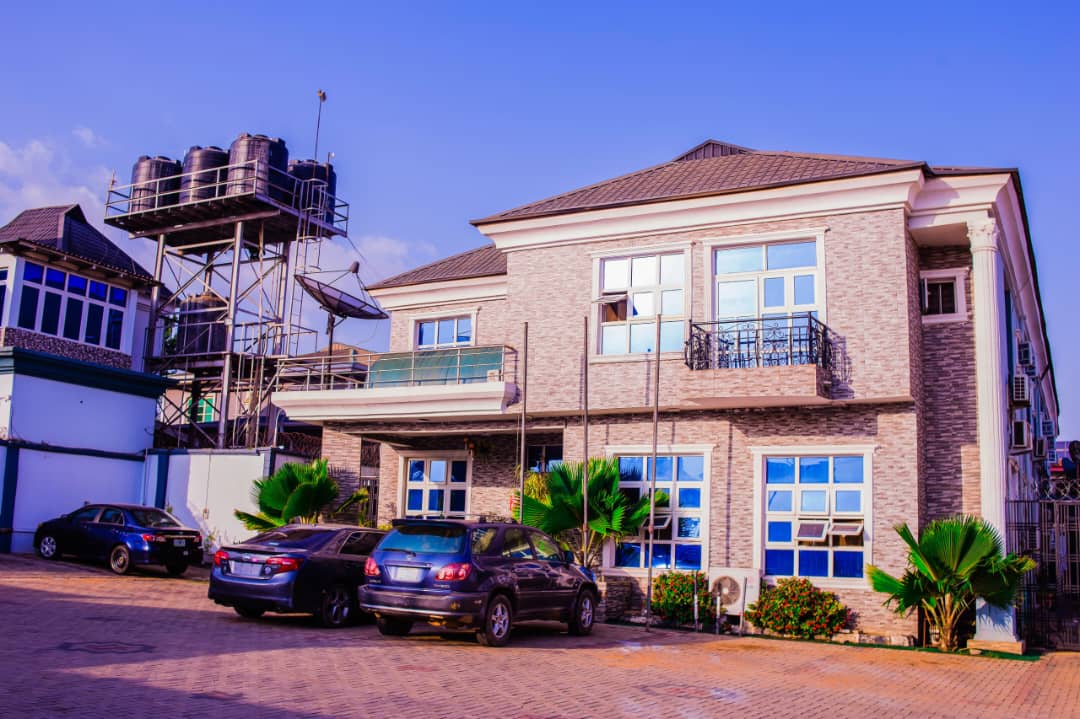 Alheri Suites and Hospitality