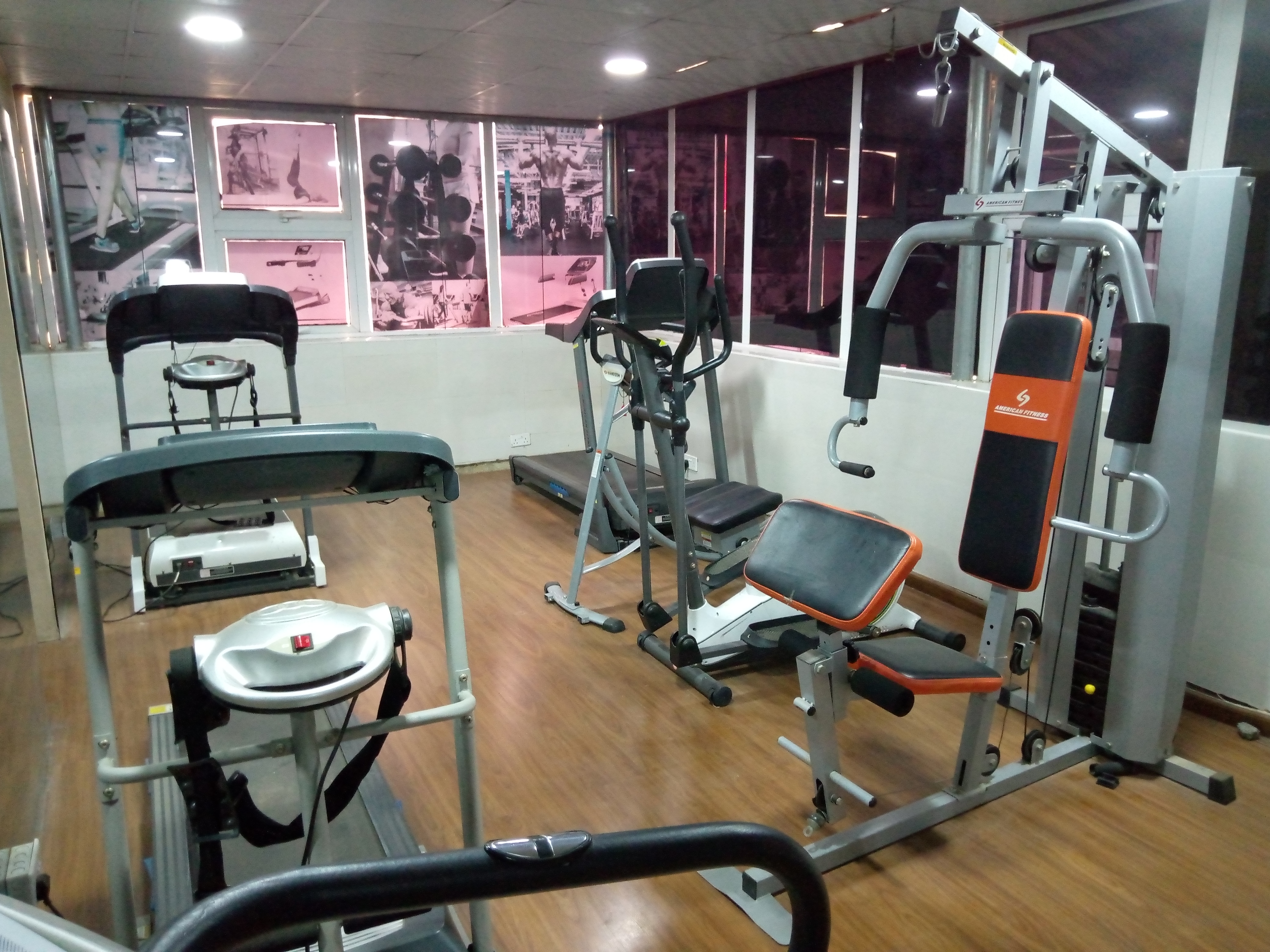 Alim Royal Hotel & Suites