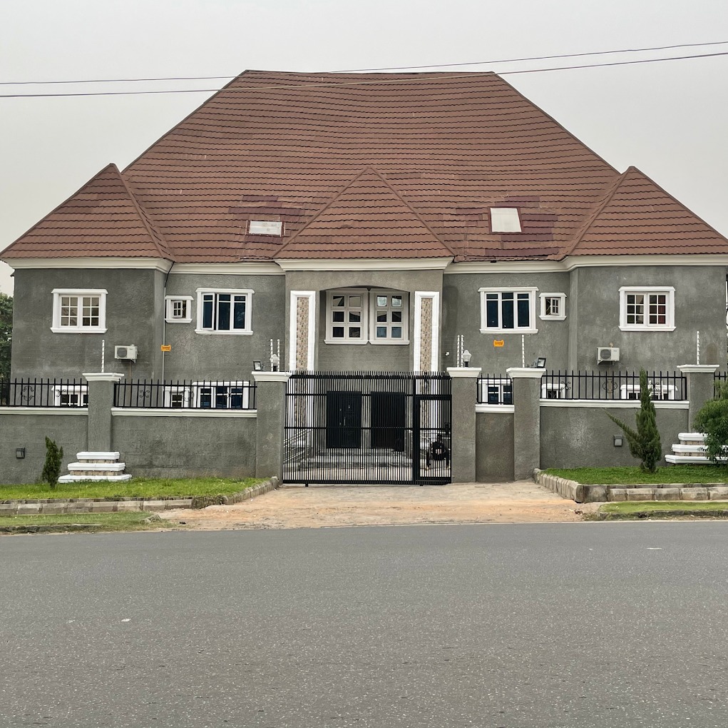 BV Apartment and Suites