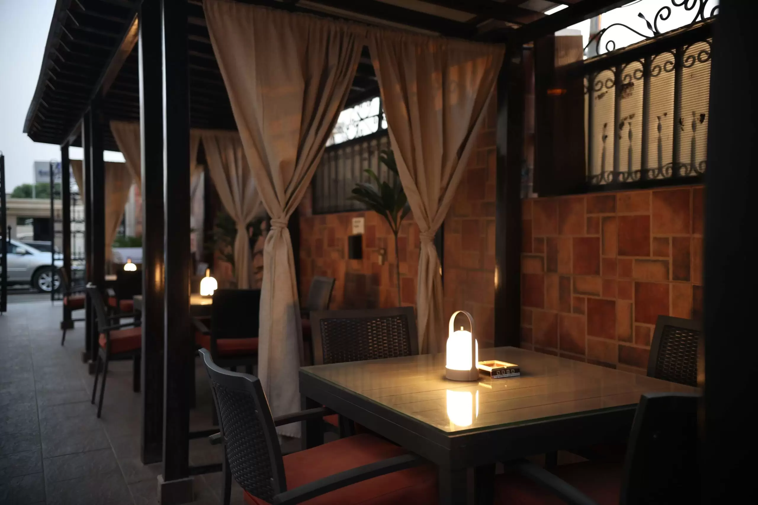 Bolton White Apartment