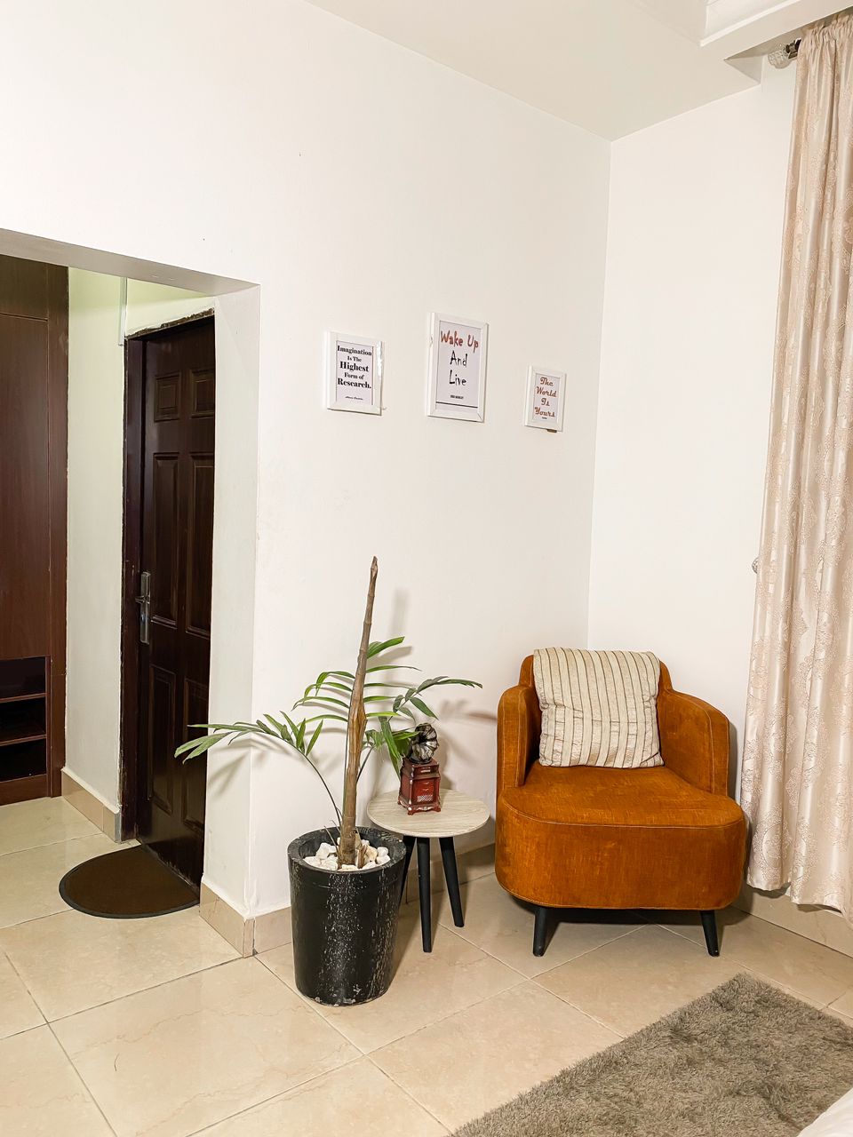 Breet & Toss Apartments