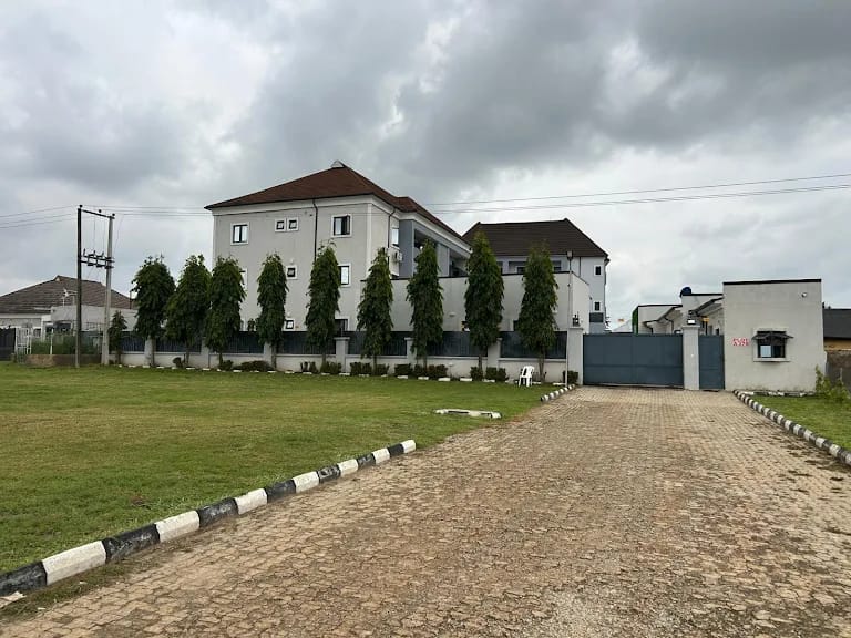 Checkers Suites and Apartments