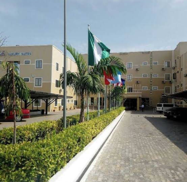 Chilla Luxury Suite, Kano