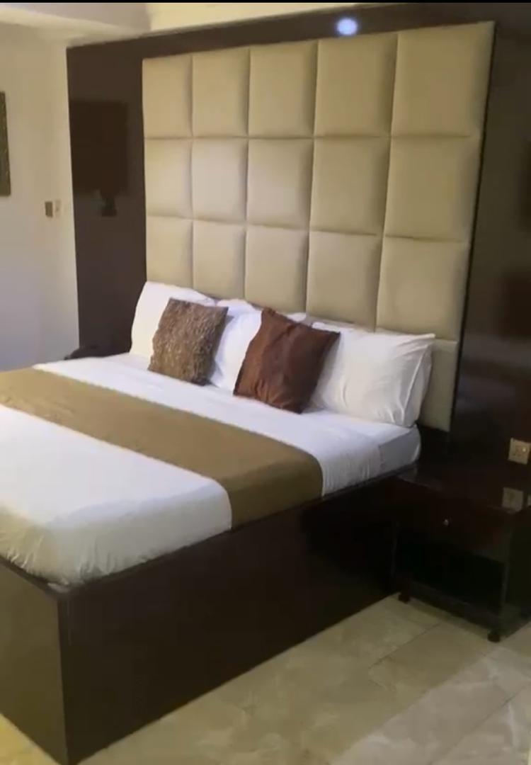 Deluxe