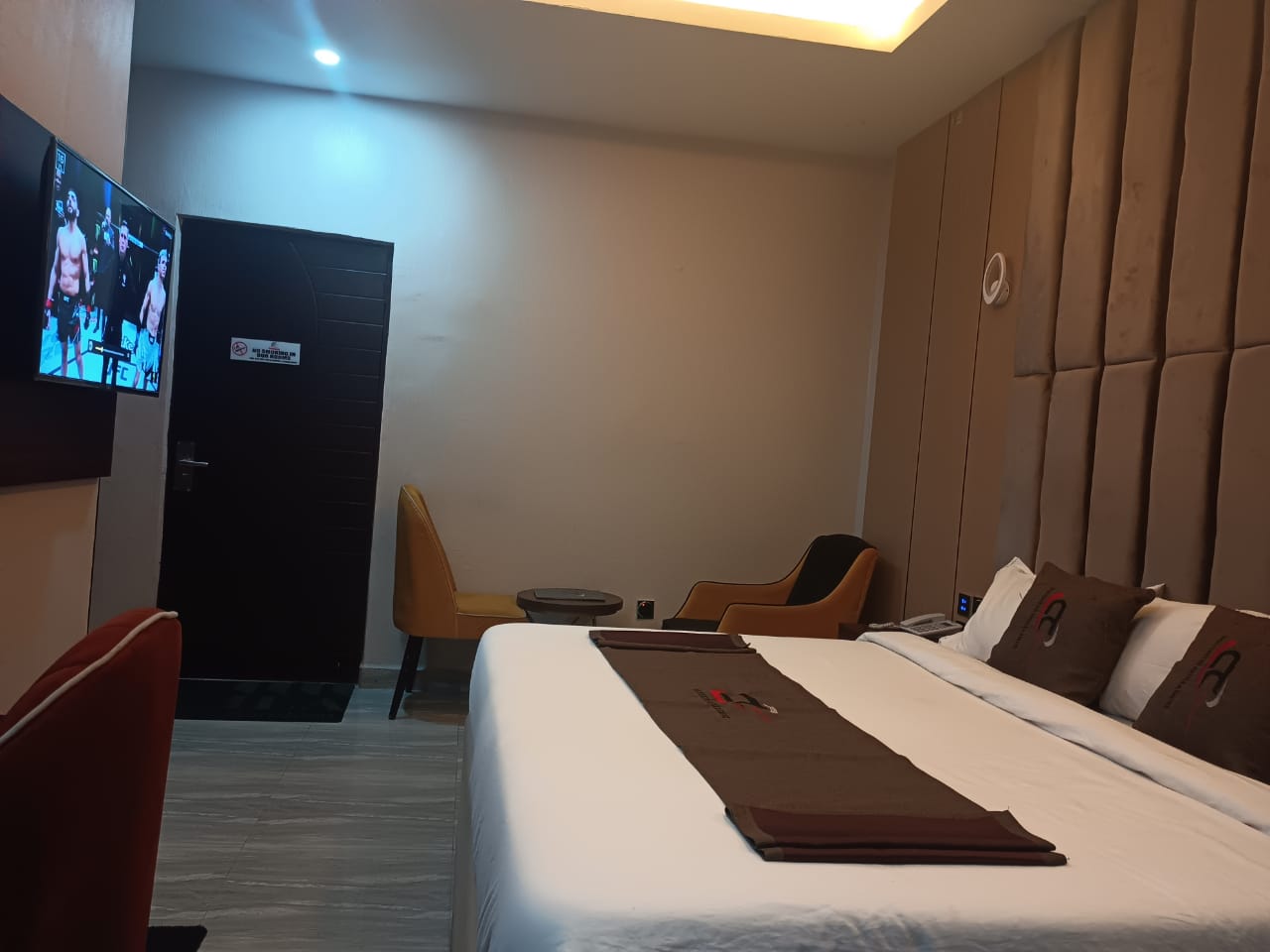 Craycaston Hotels & Suites - Aba