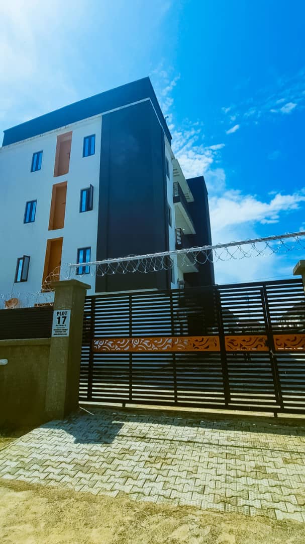 De-Omega Luxury 3 Bedroom Apartment