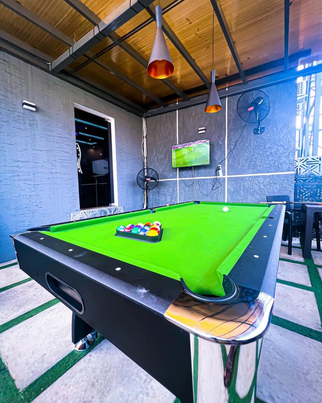 Entrust Hotel and Suites