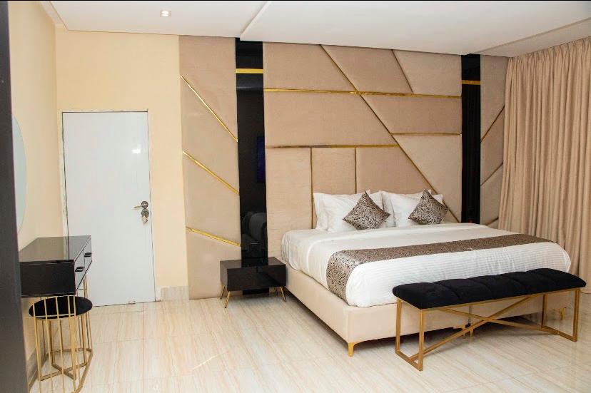 Luxury Deluxe