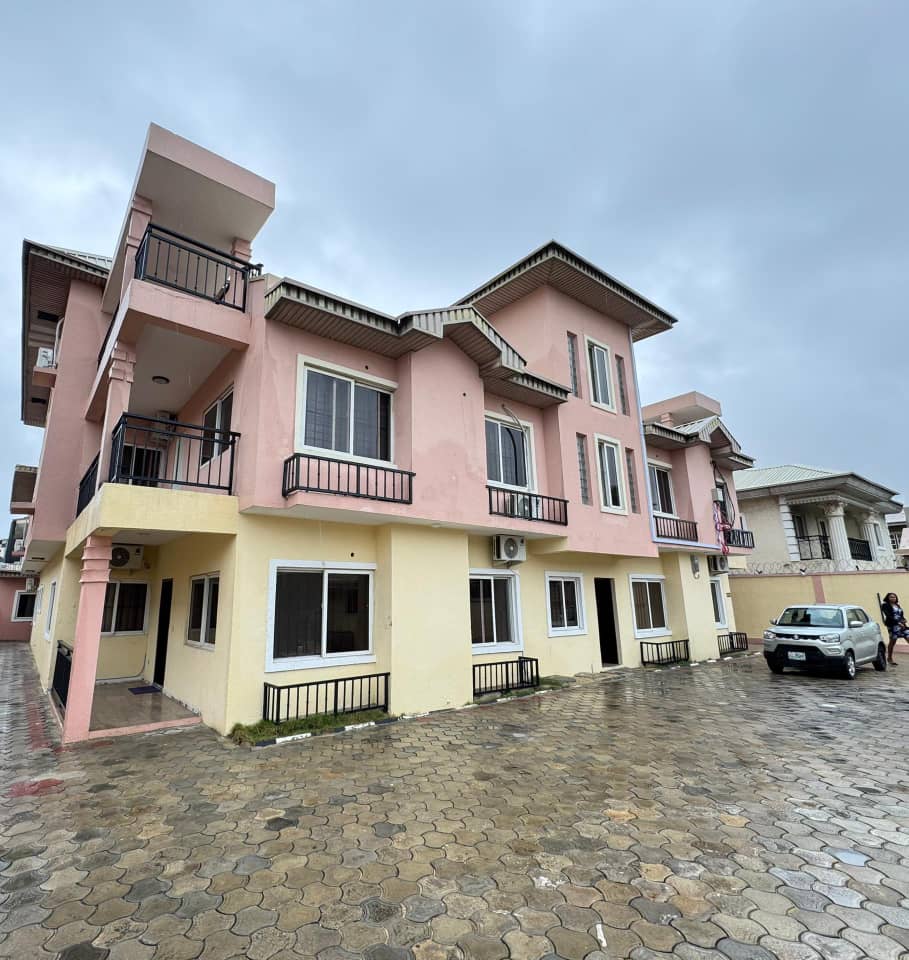 Fryburg luxury hotel and apartment