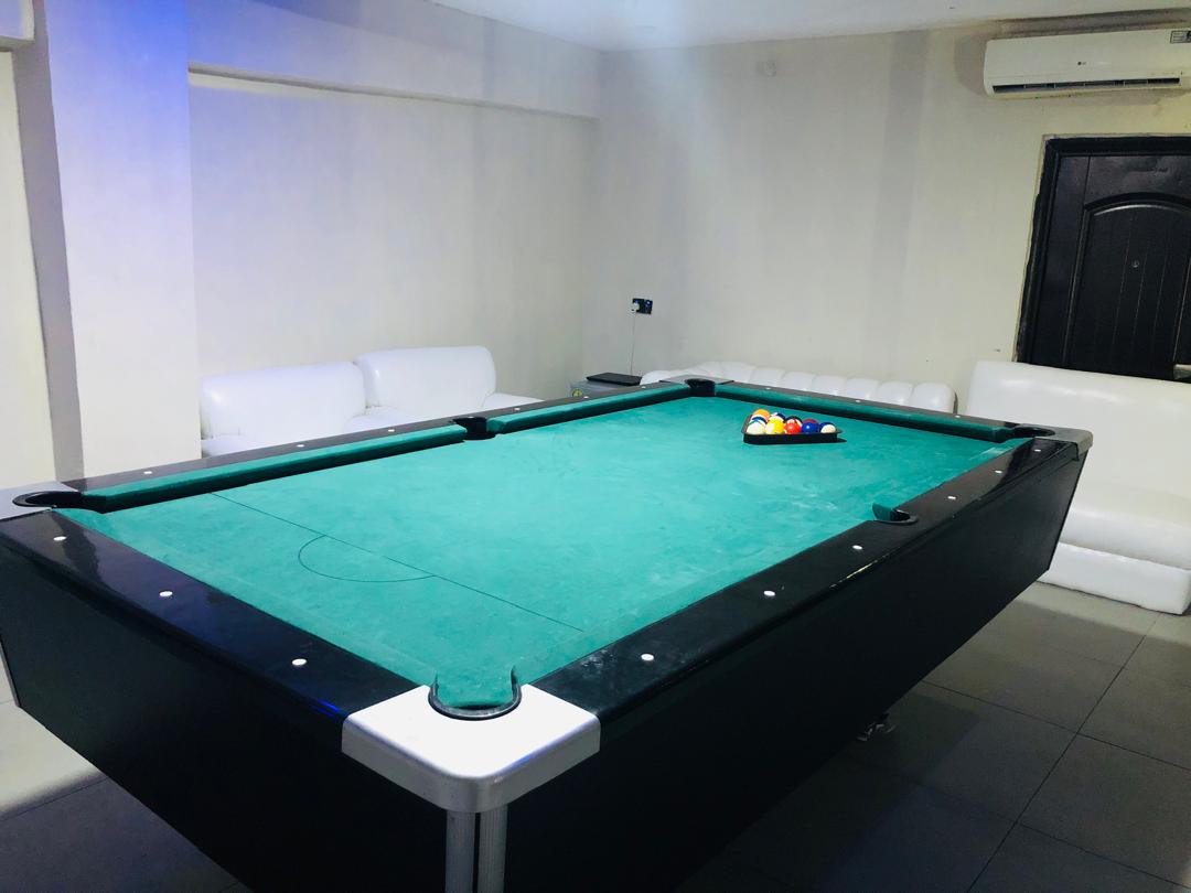 GLANDOV SUITE AND APARTMENT