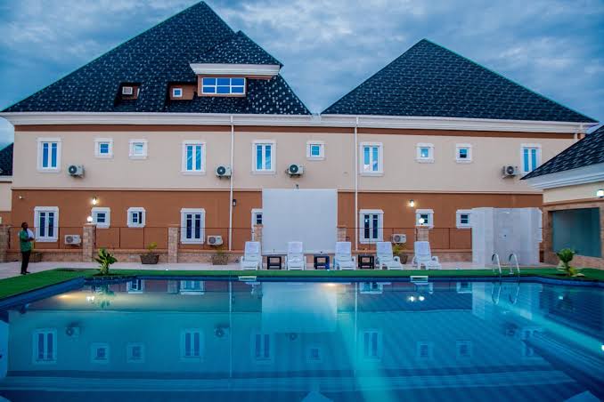 Golden Sands Luxury Resort