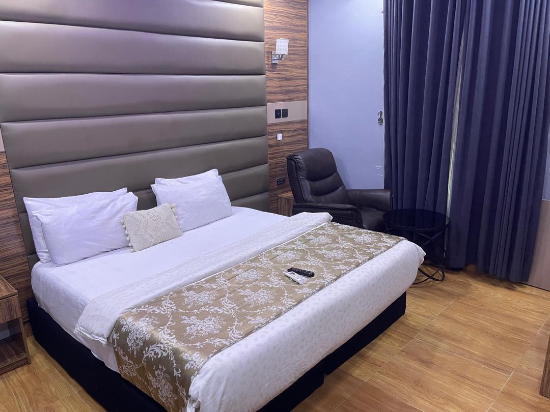 Grand Diamond Hotel and Suites LTD.