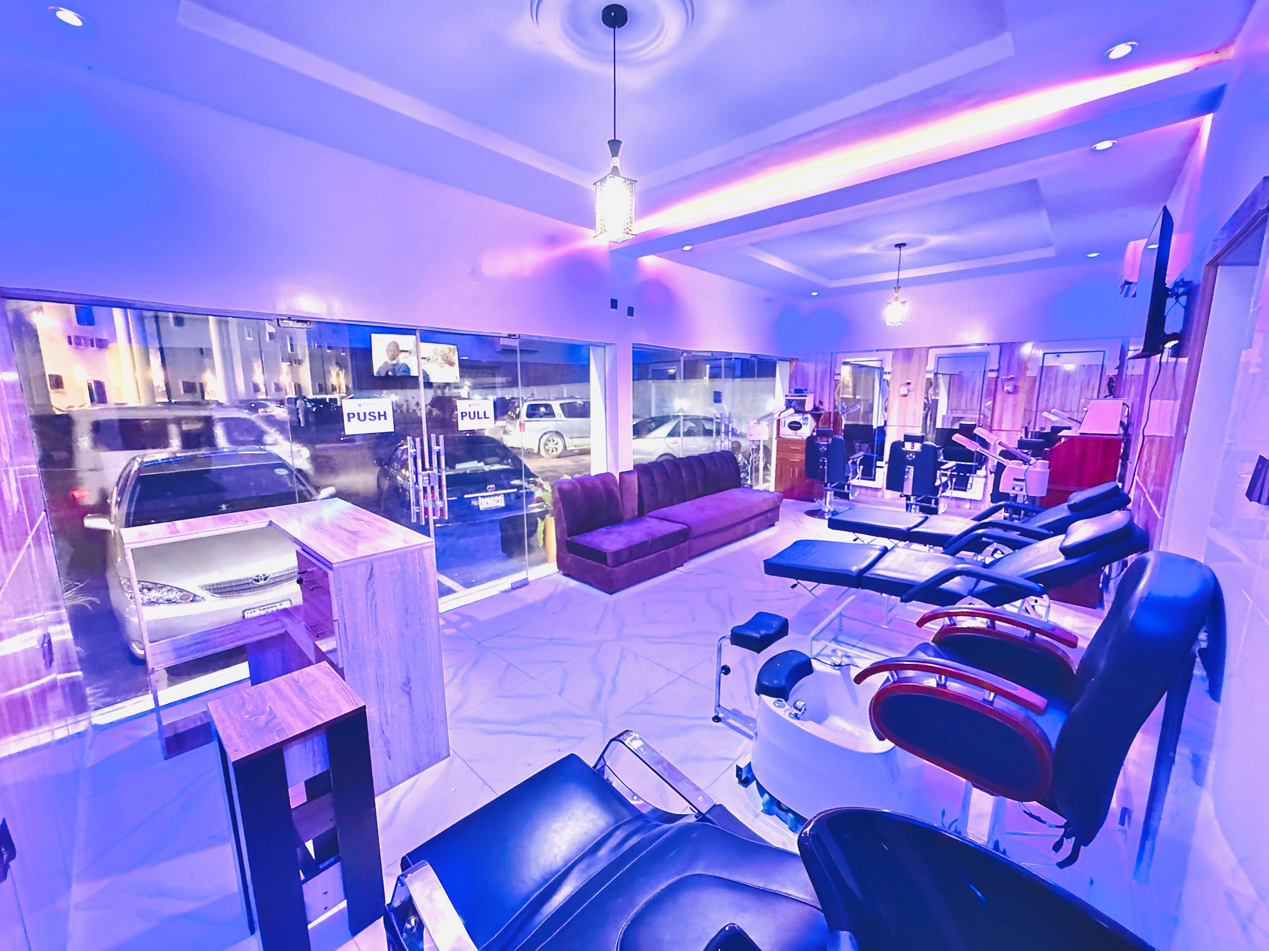 Horizon Hotel and Suites