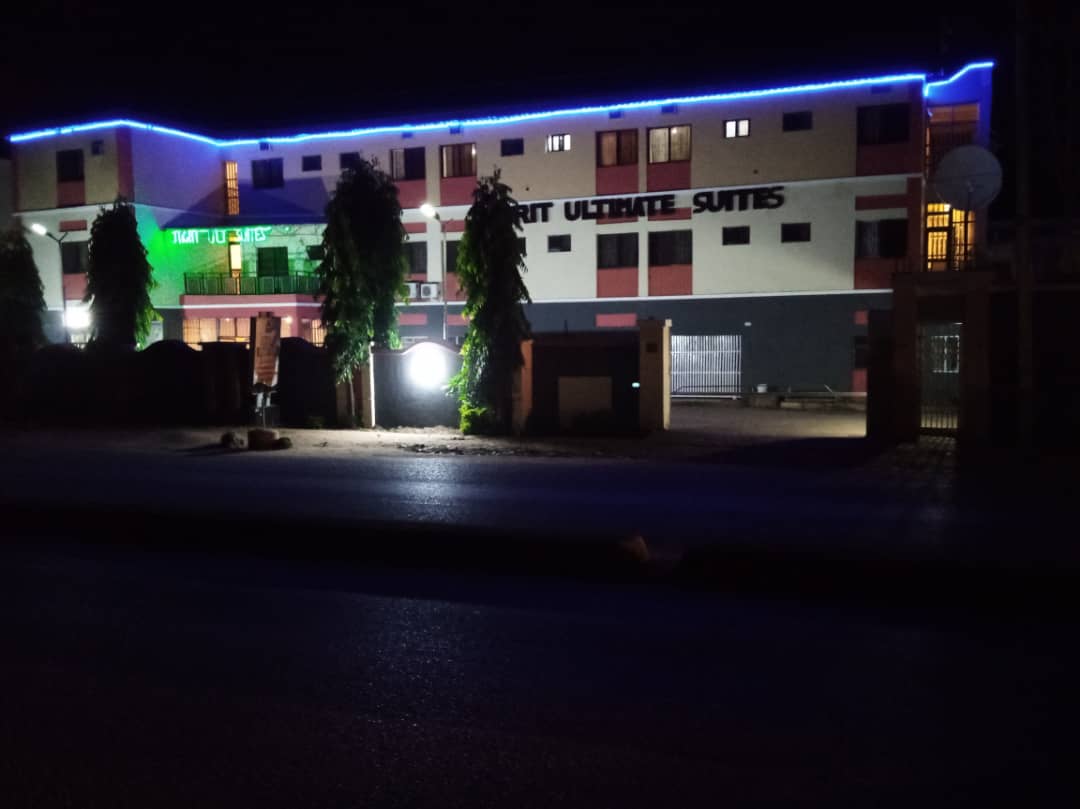 Jikrit Ultimate suites, Jos