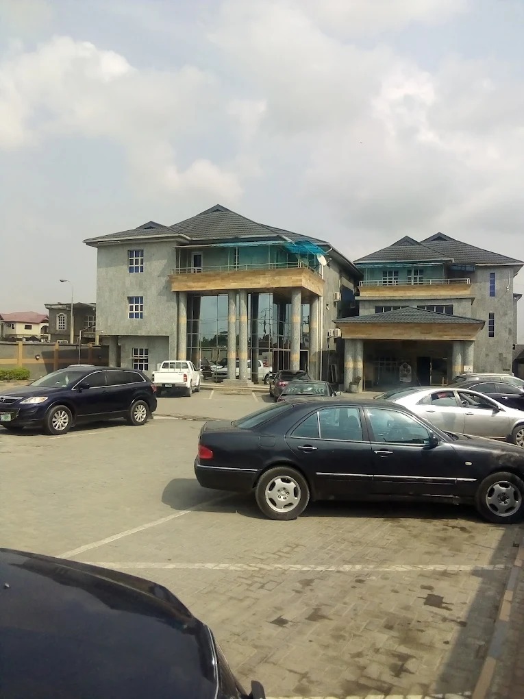 Jonaith hotel and suites