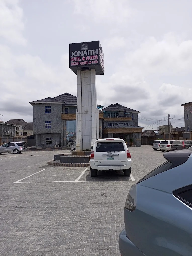 Jonaith hotel and suites