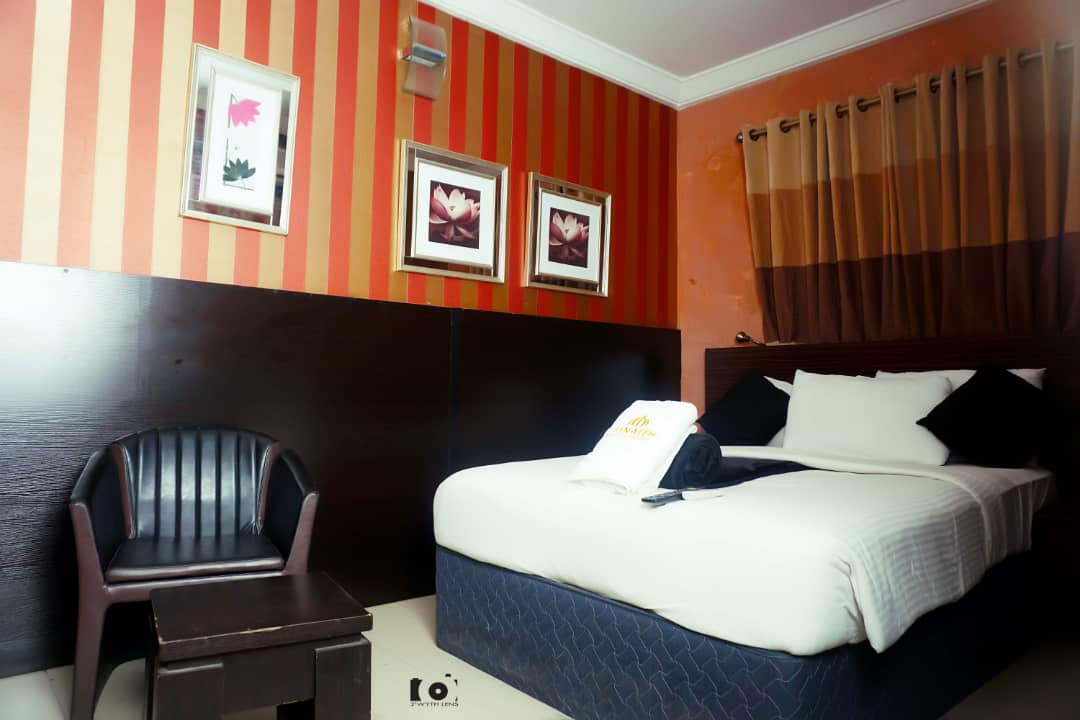 Jonaith hotel and suites