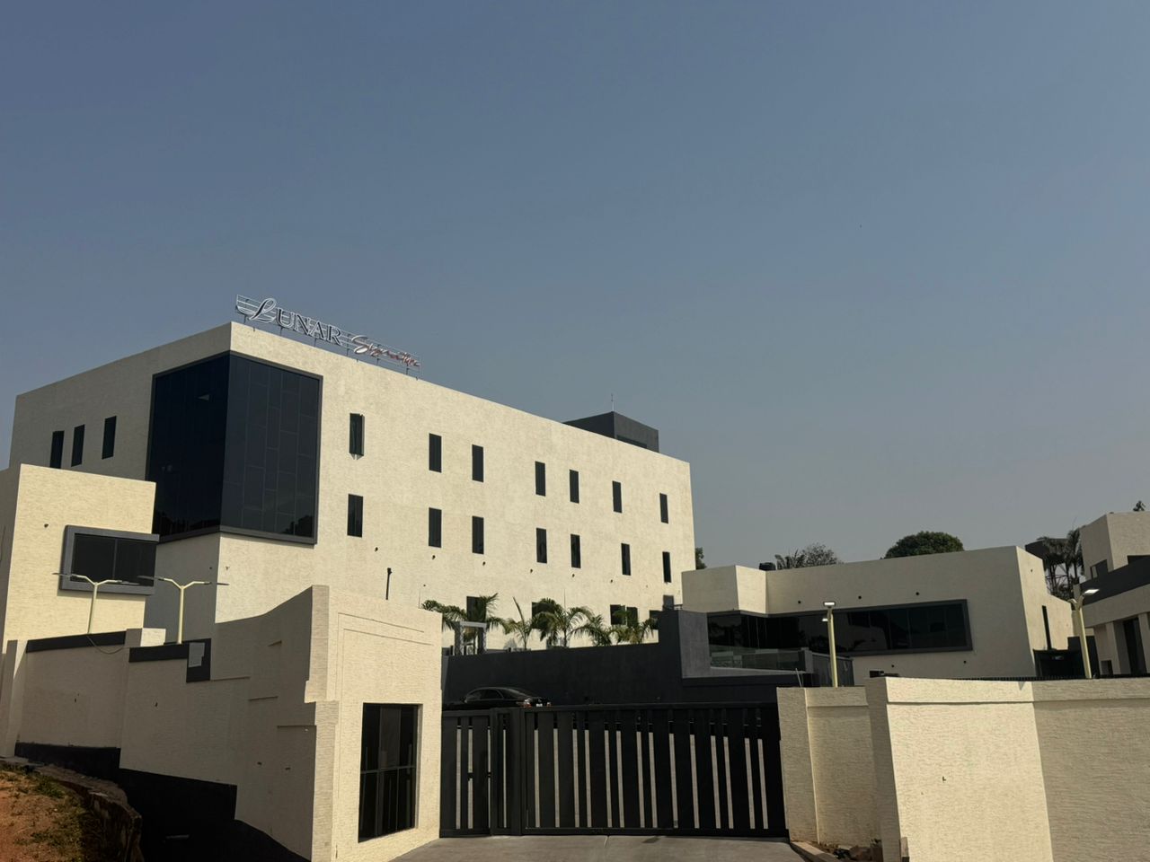 Lunar Signature hotel & suites