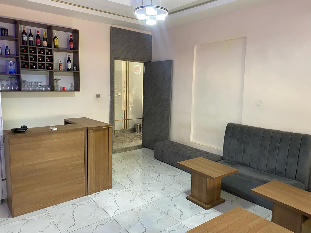 Lynstel Apartments and Suite