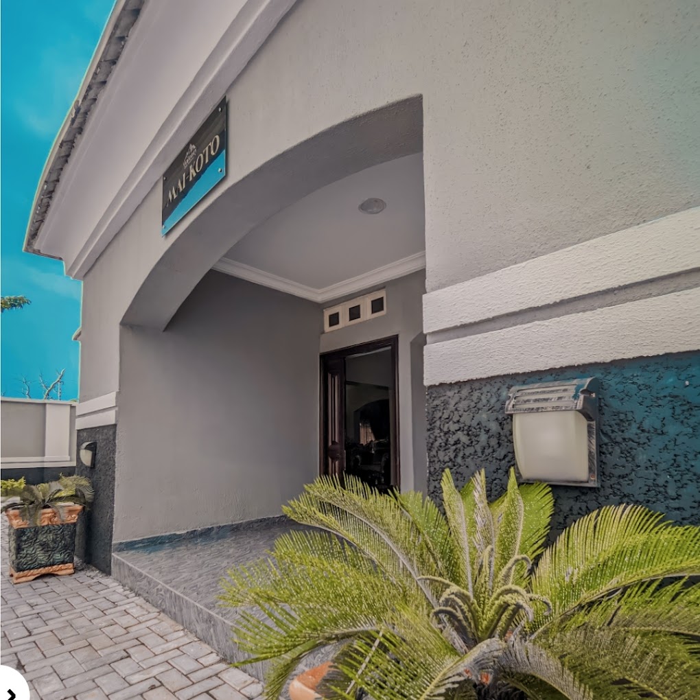 Maloney Hills Residence