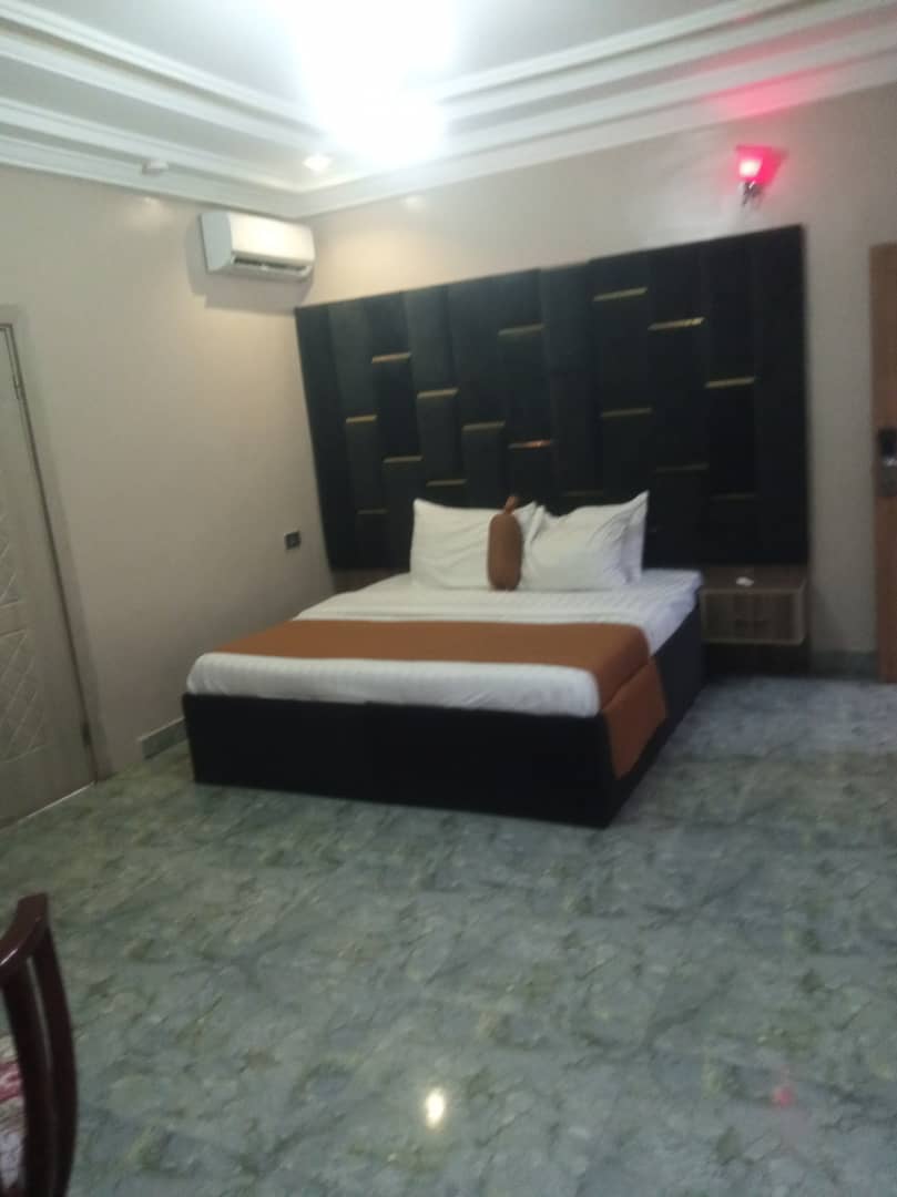 Mega Pavilion Suite & Apartment