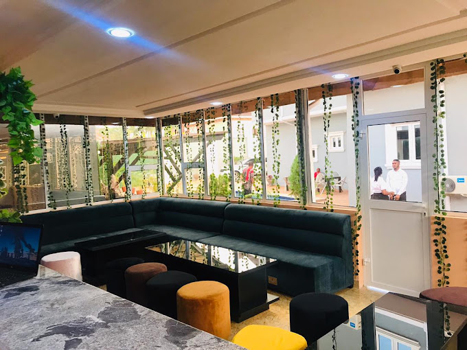 Mega Pavilion Suite & Apartment