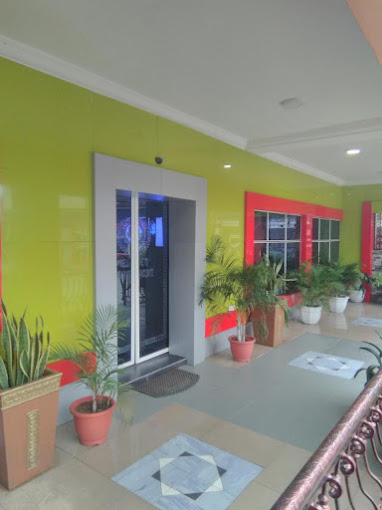 Micheal Hotel & Suites Ltd