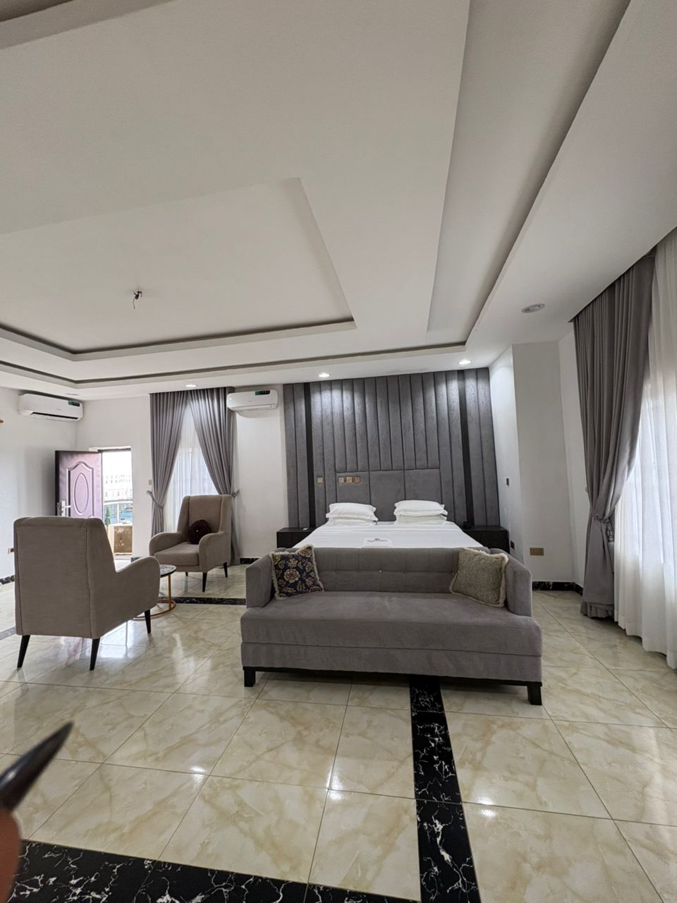 Newcamp Hotel and Apartments