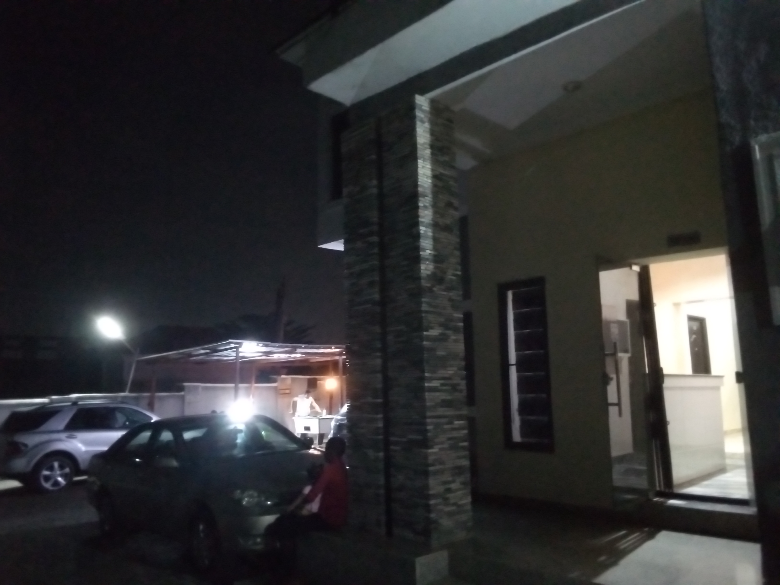 Oasis Hotel, Restaurant, and Lodge