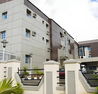 PETRUS HOTELS ROYALE