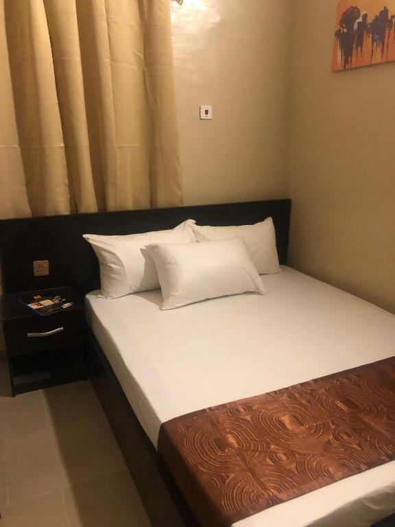 POSH APARTMENTS BUSINESS HOTEL