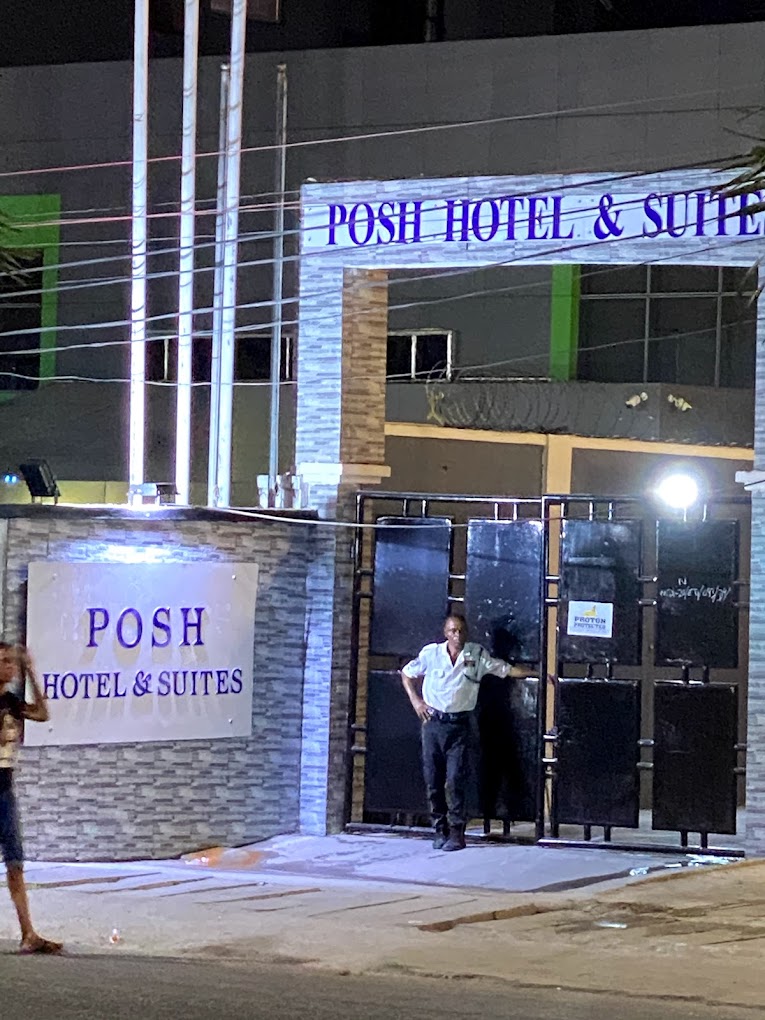 POSH HOTEL AND SUITES VI