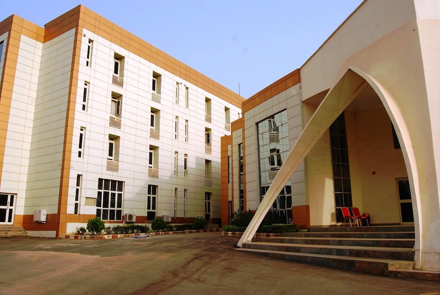 Royal Choice Inn Hotel