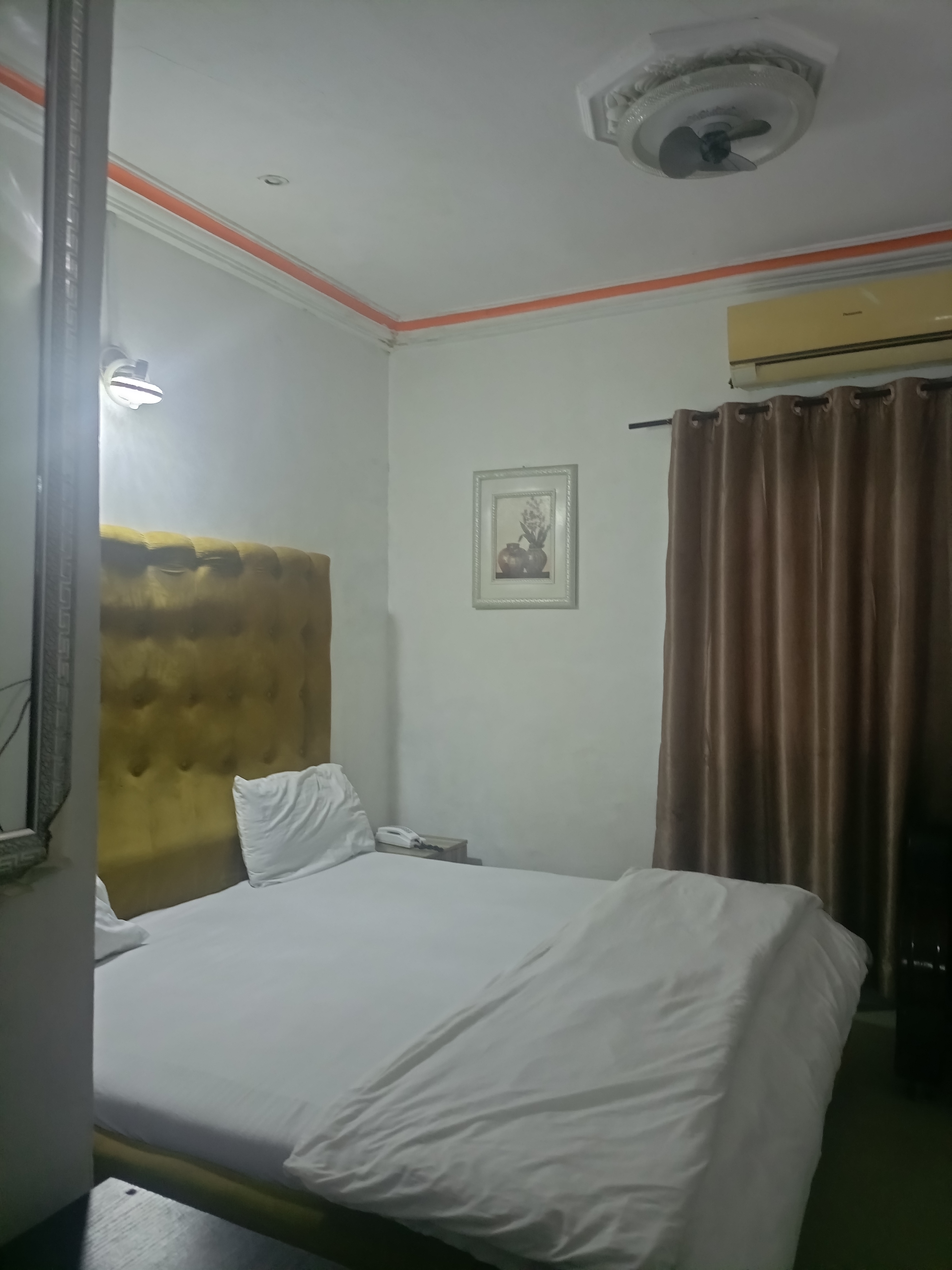 The Frontline Hotel & Suites