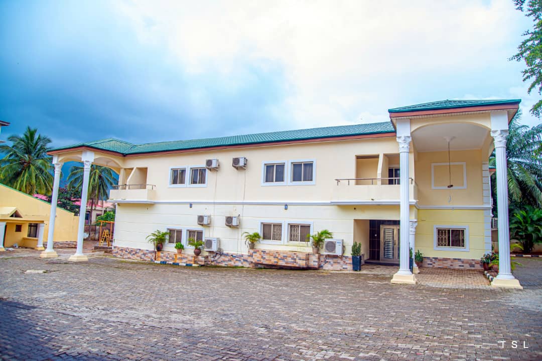 Tasquared Suites and Apartments