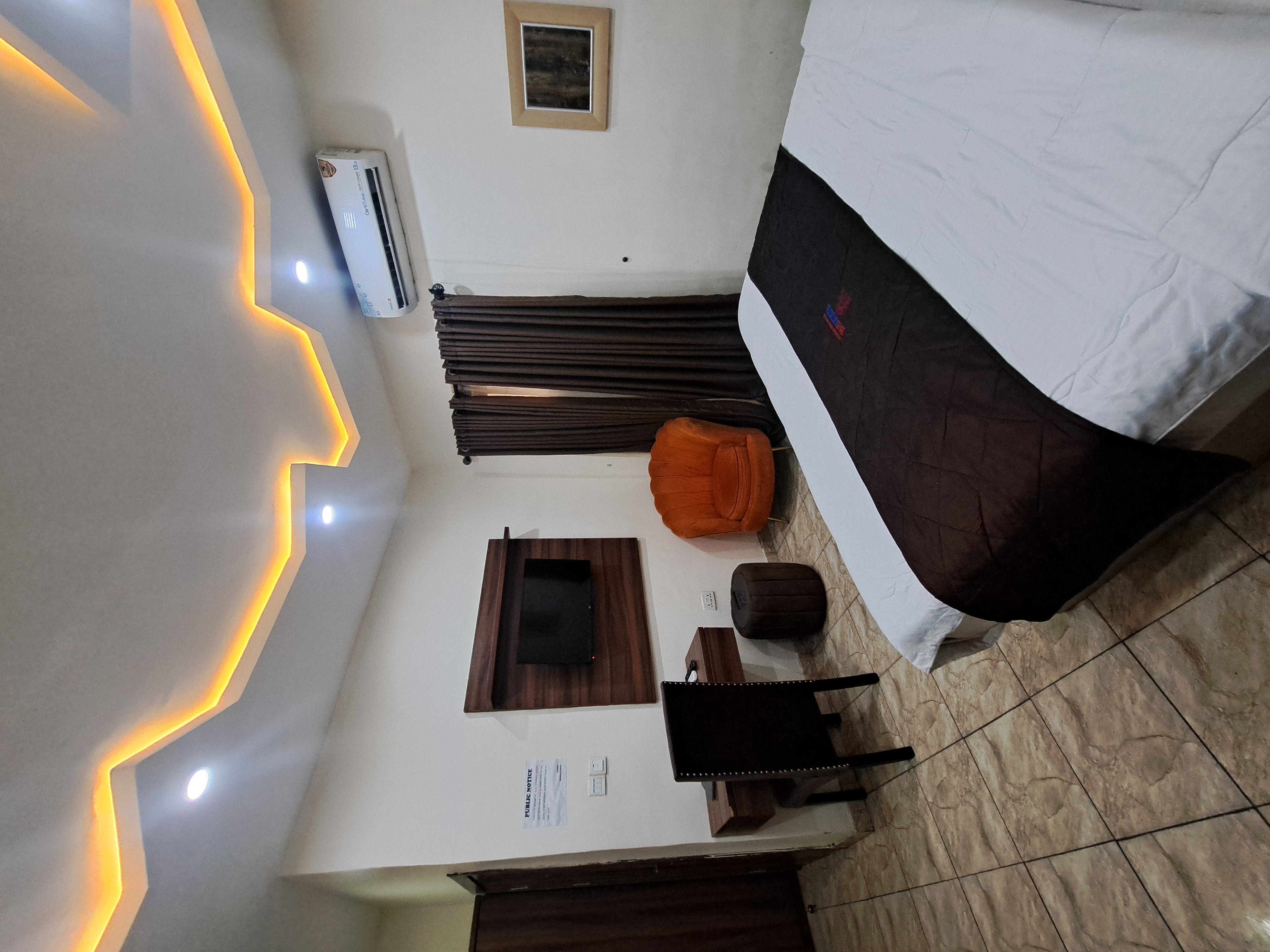 Treasureland Cottage TLC