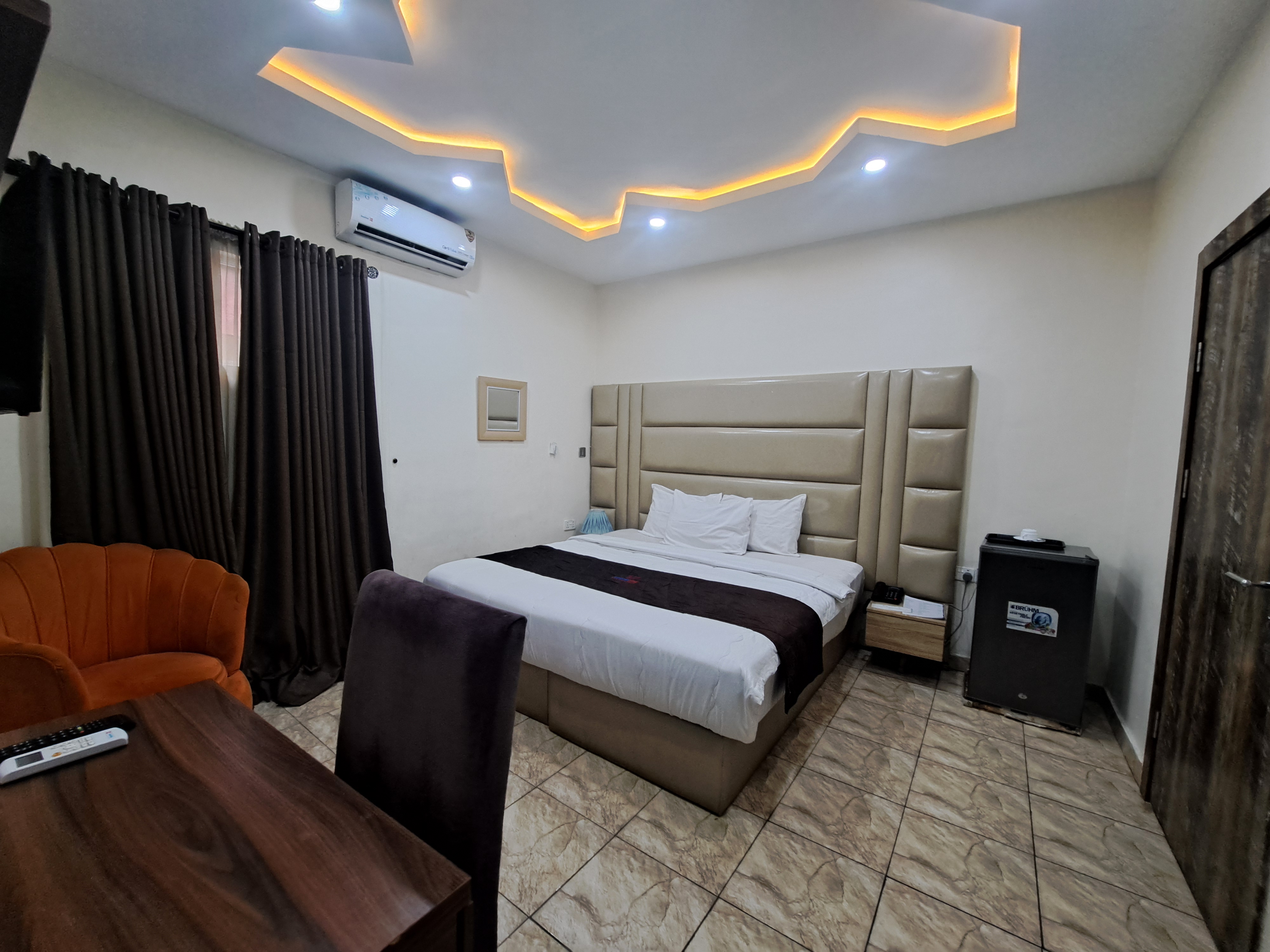 Treasureland Cottage TLC