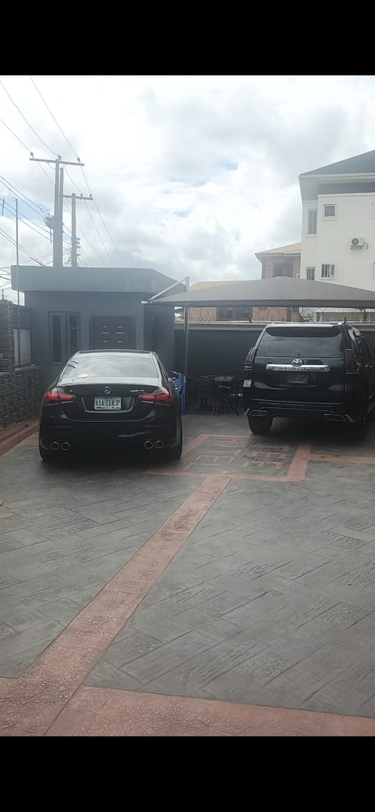 Triple Tee Luxury Hotel