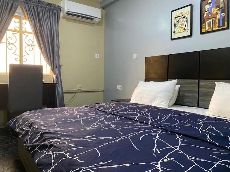 Vintage Hotel Surulere