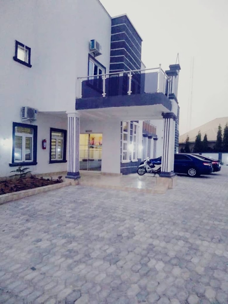 Whitehill luxury hotel, Bauchi