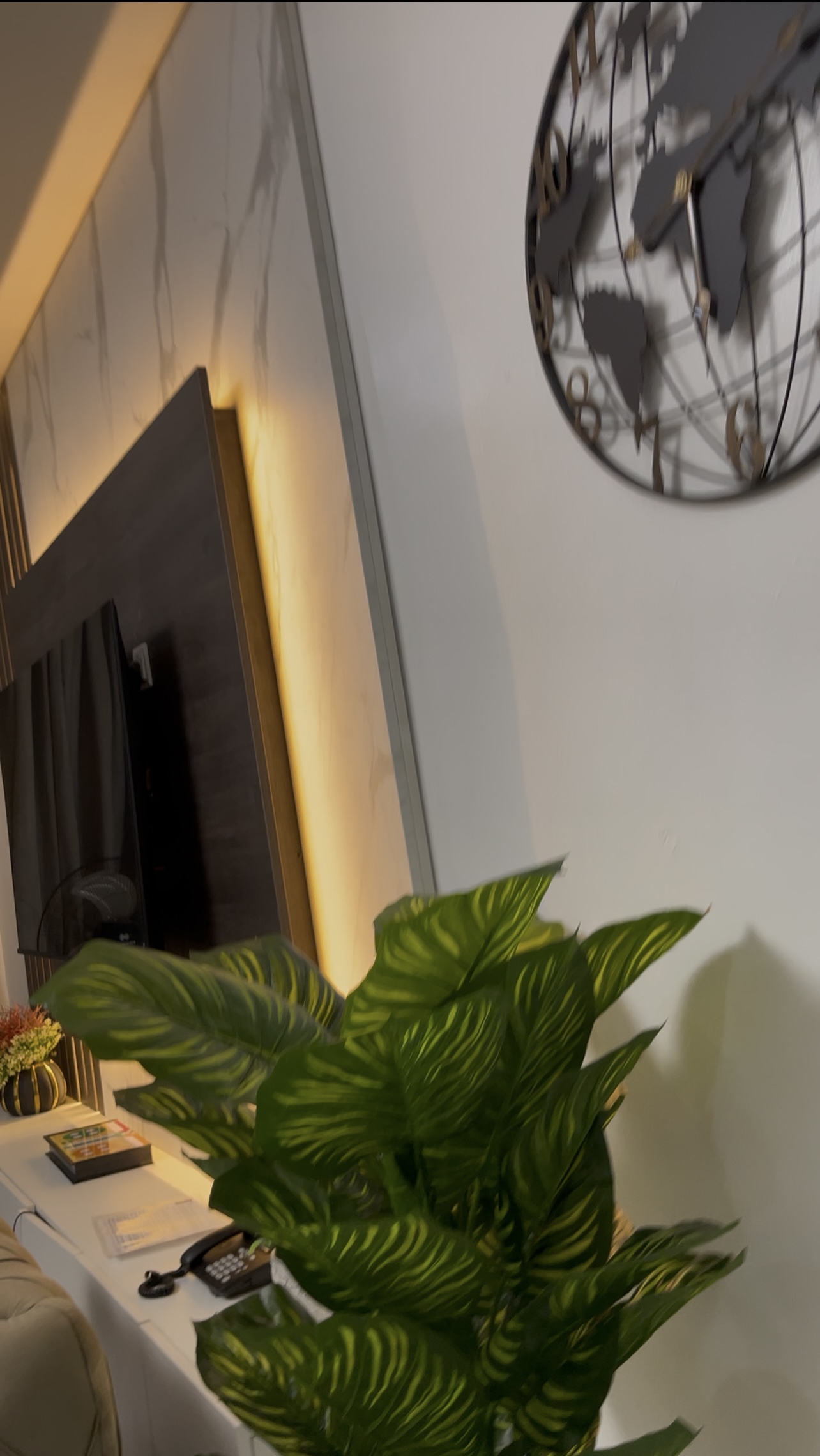 Worldbestcrew apartment