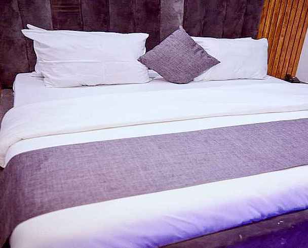 Empire suite and apartment